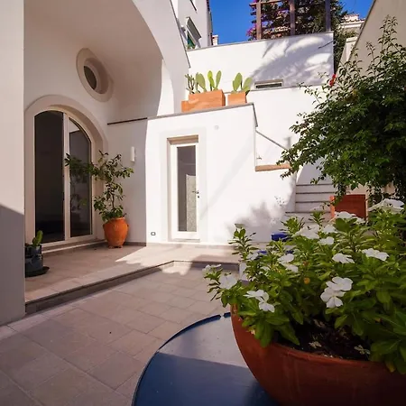 Willa Massalubrense Amalfi Coast Casa Adelaide Nerano