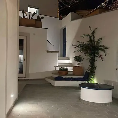 Willa Massalubrense Amalfi Coast Casa Adelaide *